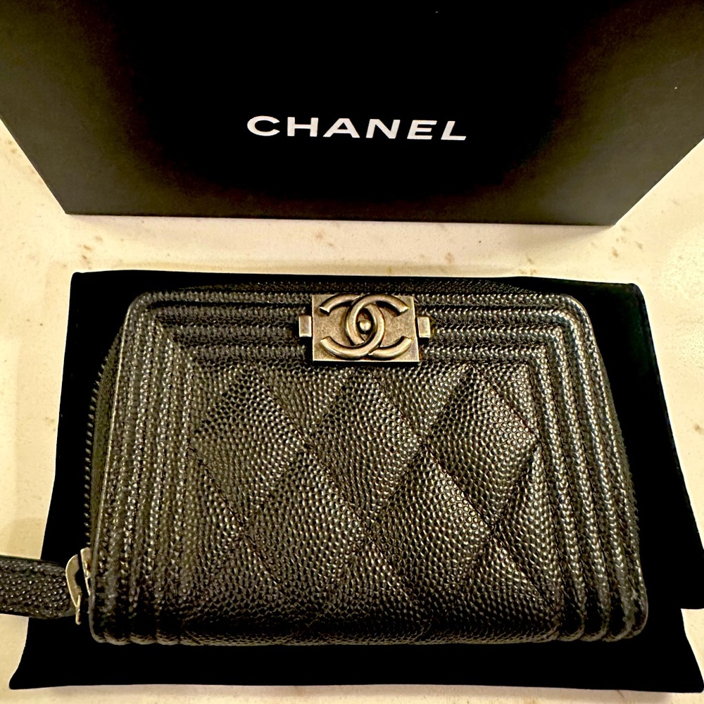 CHANEL MINI O-COIN/CARD HOLDER